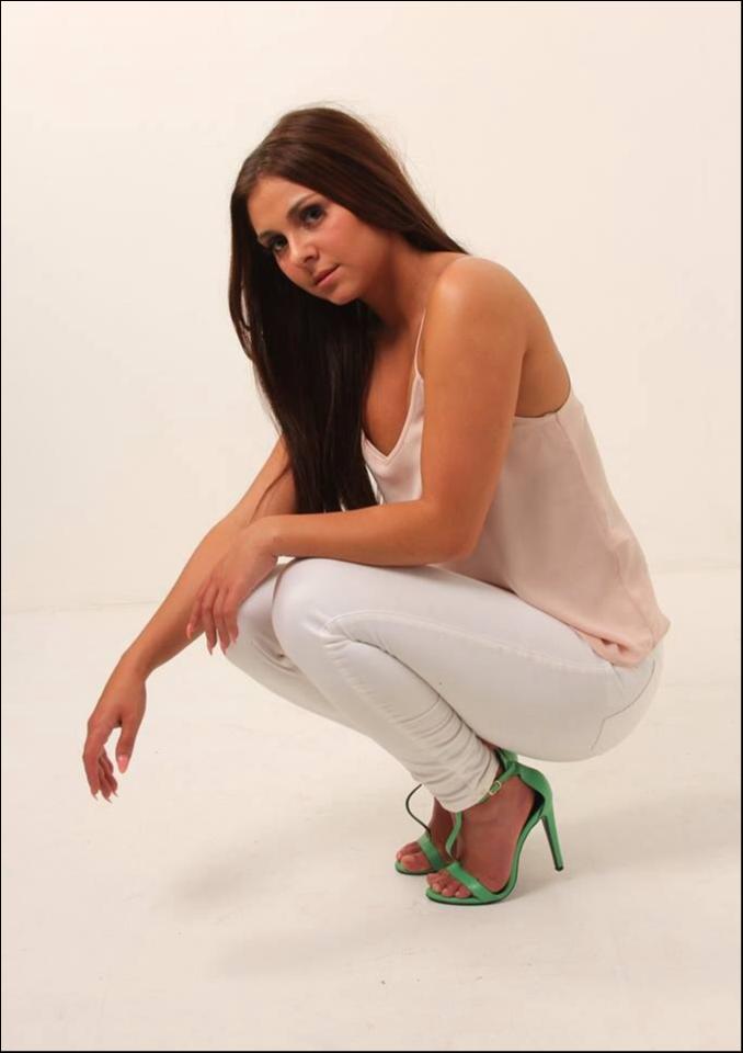 Female model photo shoot of Steph Scrivener