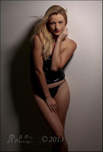 Female model photo shoot of Samantha Jax