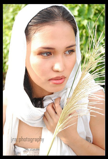 Female model photo shoot of Malaya Rotke