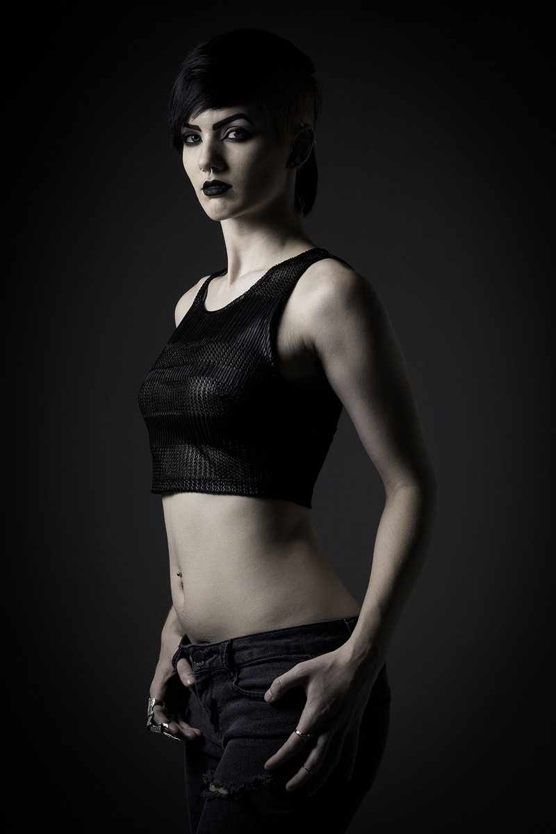 Female model photo shoot of Asch Hays