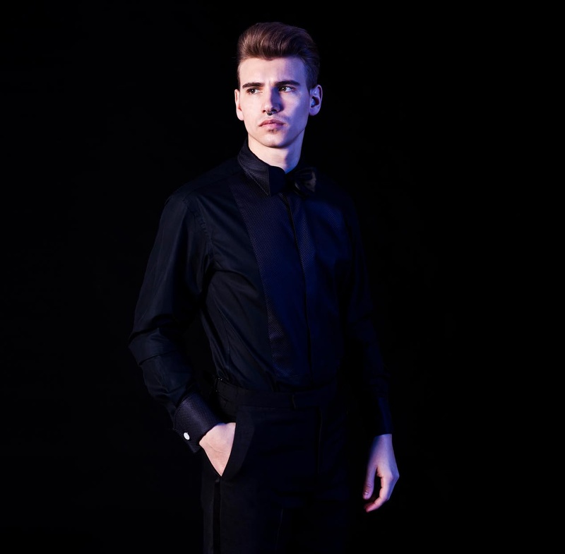 Male model photo shoot of Lorenzo Laganaro
