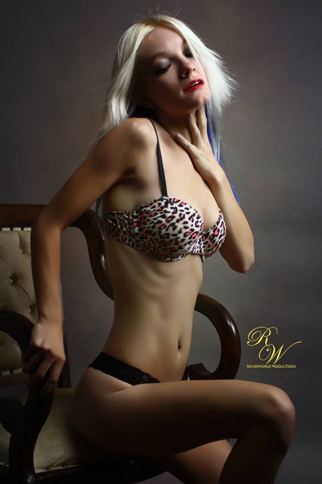 Female model photo shoot of Jessie Faith by RicherWorld Productions
