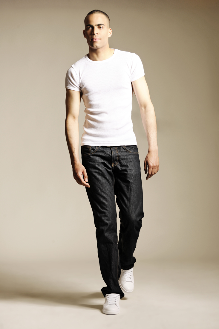 Male model photo shoot of Mark Rodney