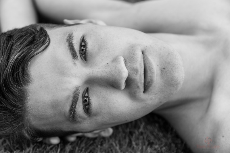 Male model photo shoot of Ellis Wilson by Travis H Lane Photo