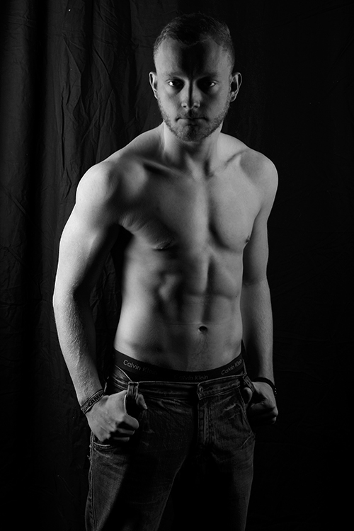 Male model photo shoot of ben-hannah