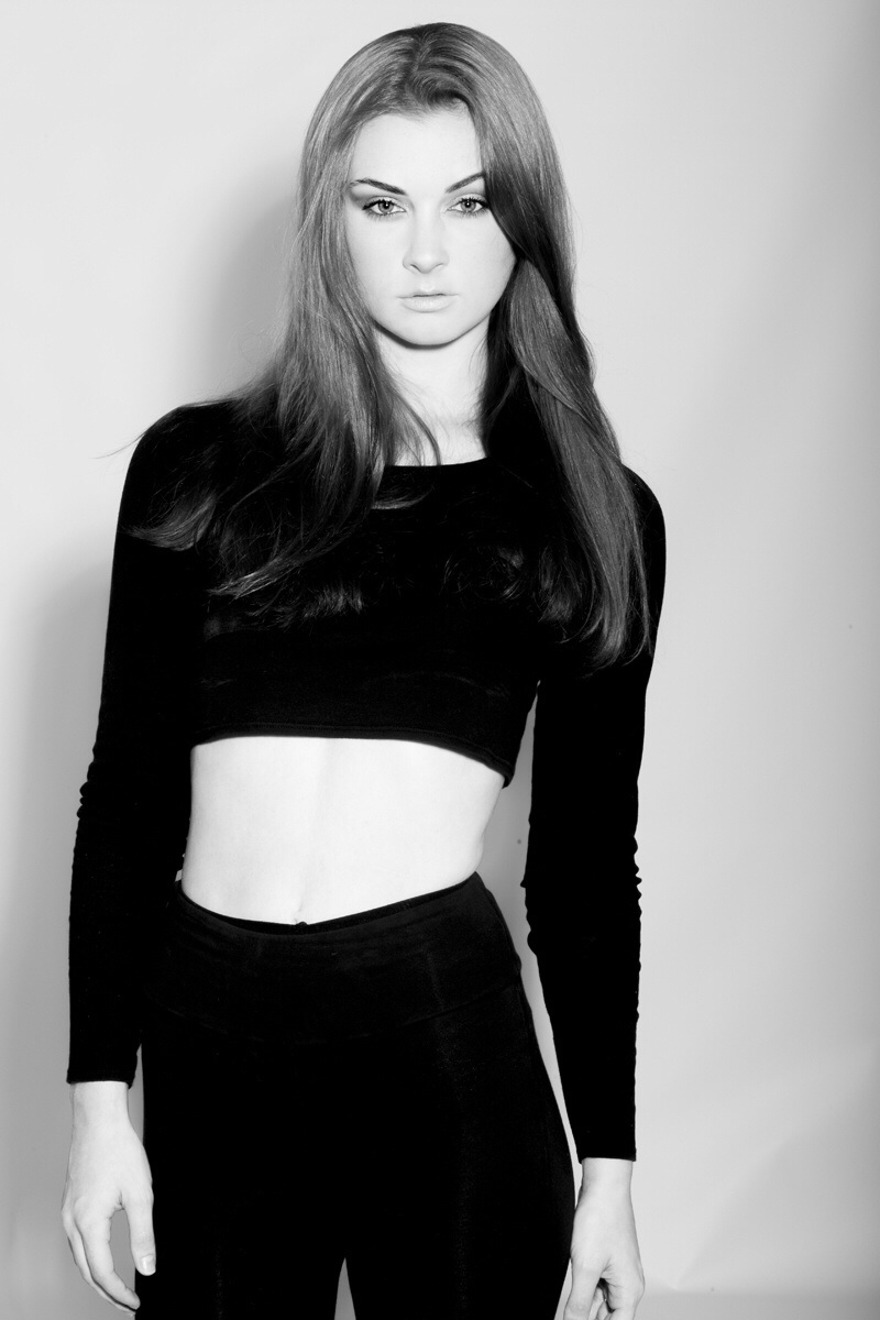 Female model photo shoot of Sophie Godliman