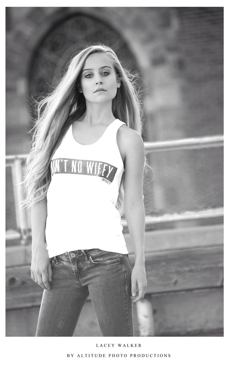 Female model photo shoot of LaceyNWalker in Downtown Albuquerque