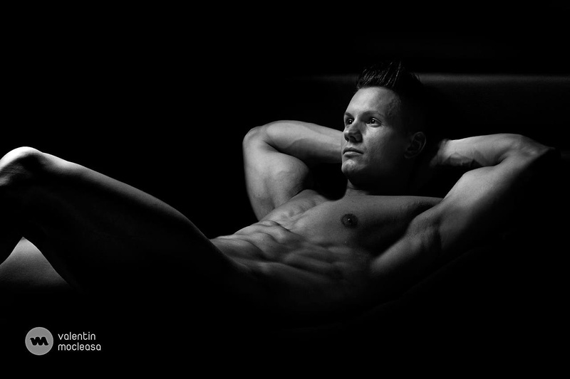 Male model photo shoot of Valentin Mocleasa
