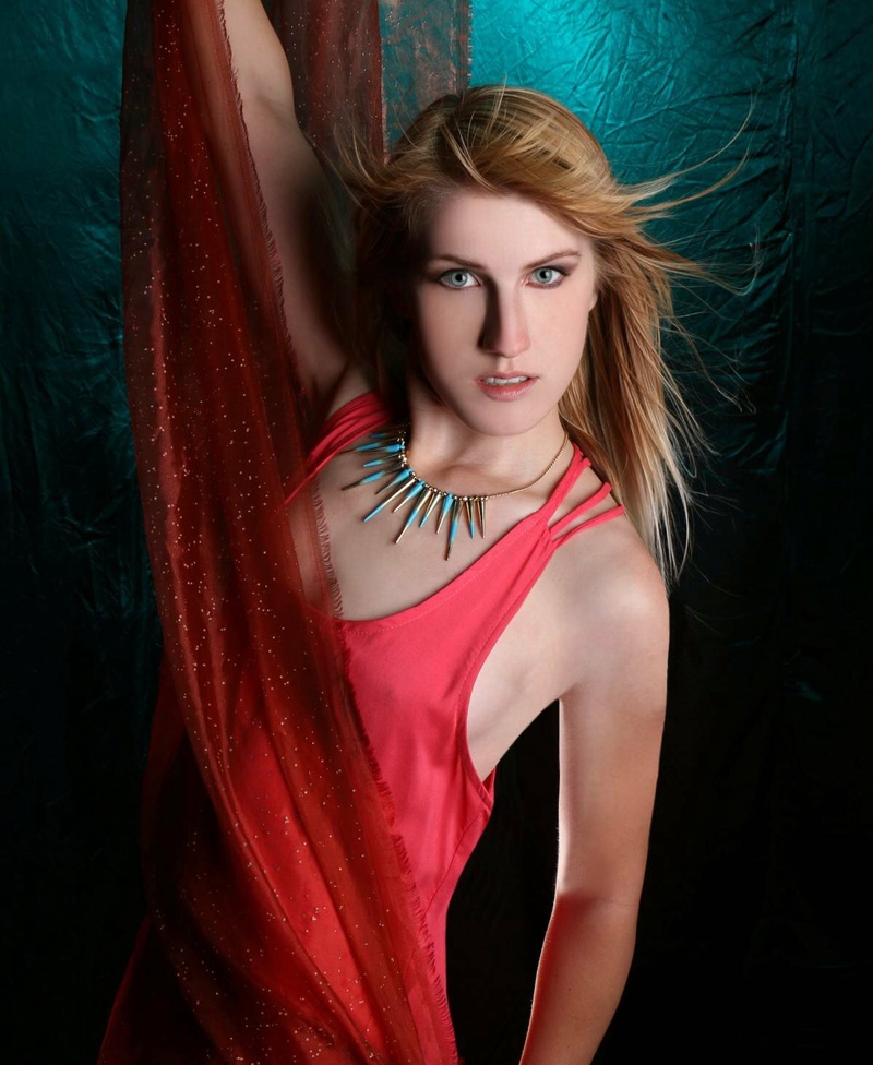 Female model photo shoot of _Sapphyre_ in Turlock, Ca