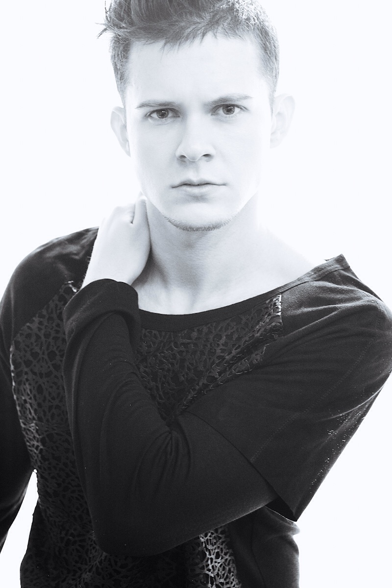 Male model photo shoot of Evgeny Evdokimov