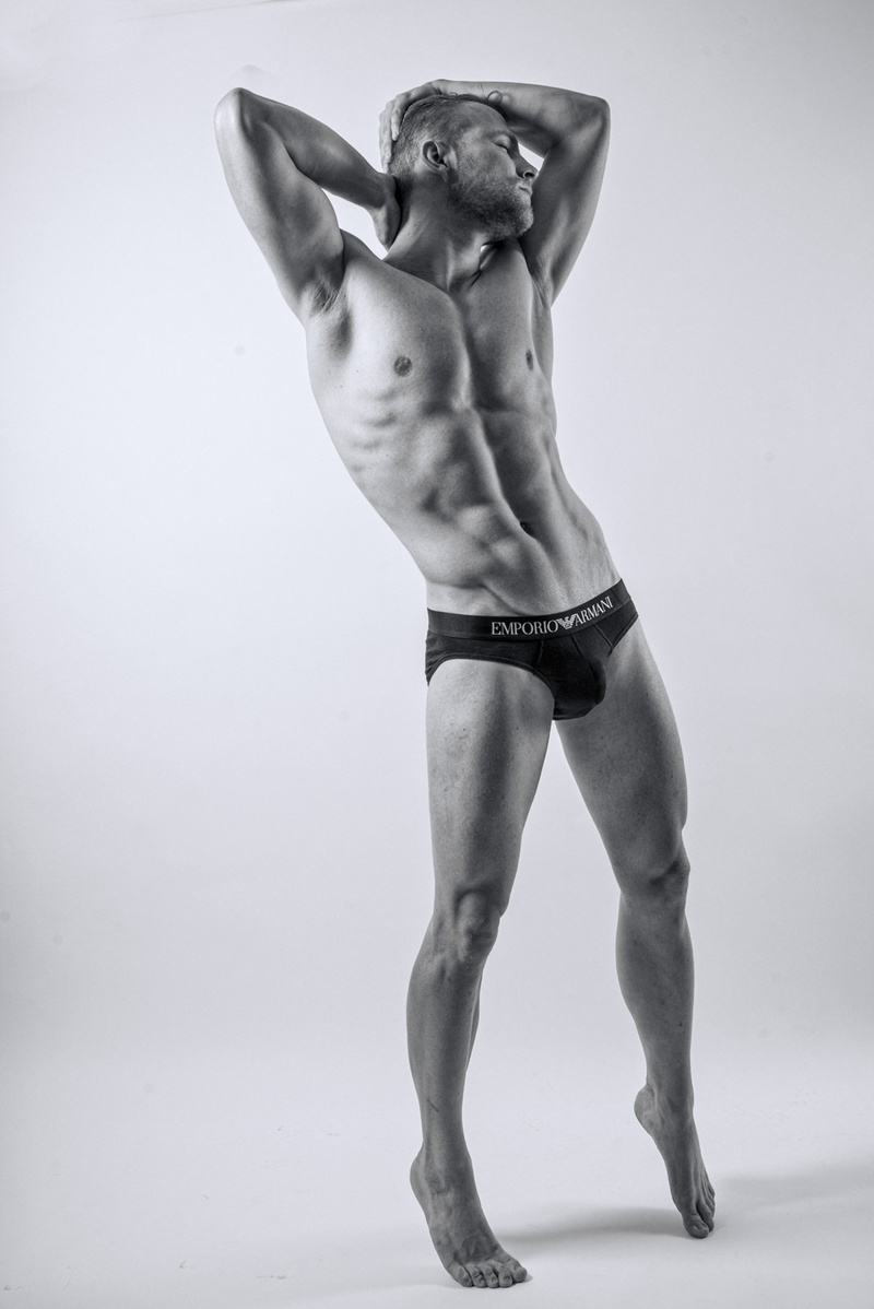 Male model photo shoot of Eric van Beek