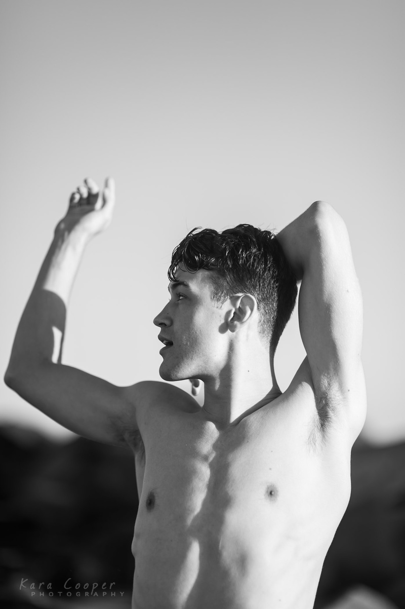 Male model photo shoot of Ellis Wilson