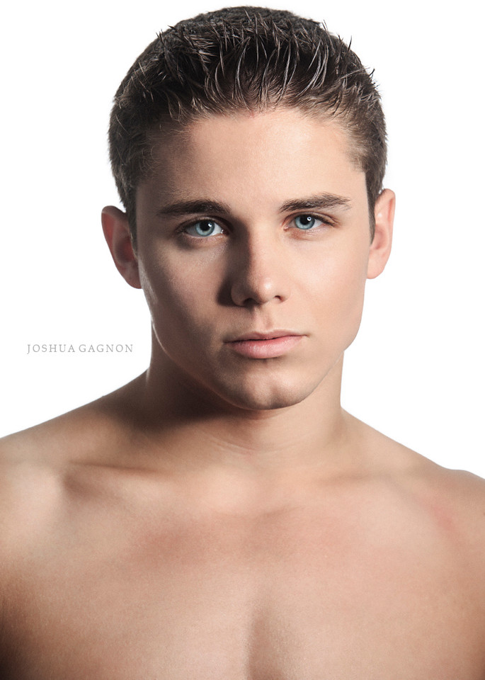 Male model photo shoot of Evin Beaulieu by J Gagnon