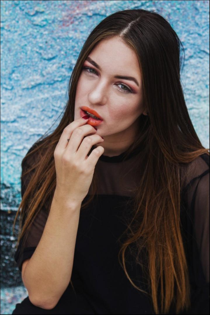 Female model photo shoot of Rebecca Seals in Miami, FL