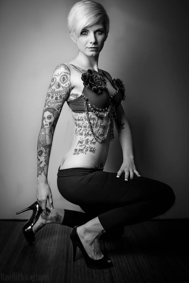 Female model photo shoot of Jennifer Anne Douglas
