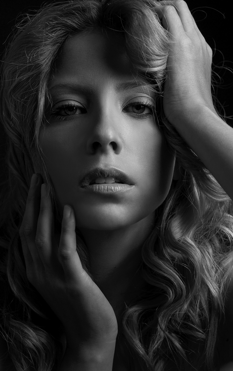 Female model photo shoot of sydneypenskyphotography in Dream Shoot Studios, NYC, Lindsay Adler