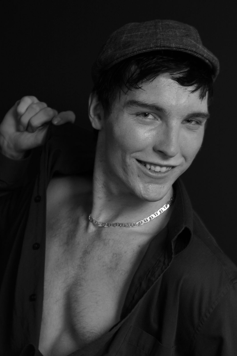 Male model photo shoot of Robert_alan