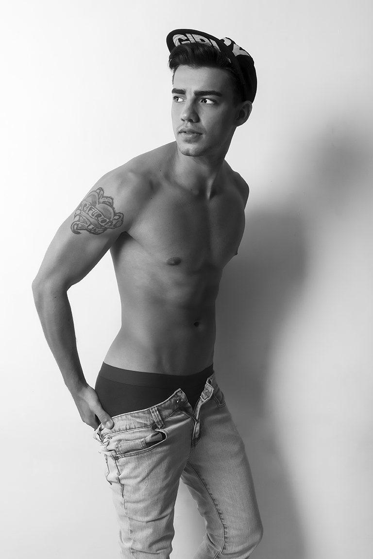 Male model photo shoot of Inno Delarmente III in Philippines