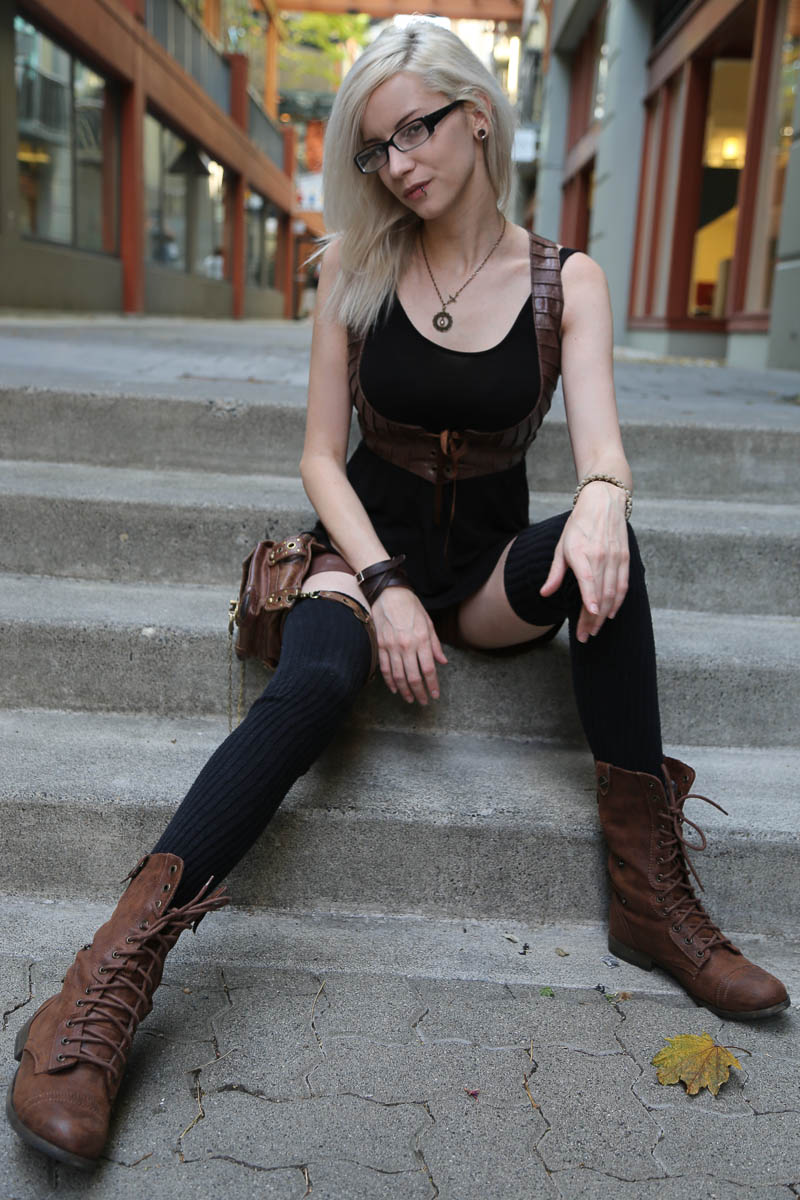 Female model photo shoot of Liinxy by Visualtaffy in Seattle, WA