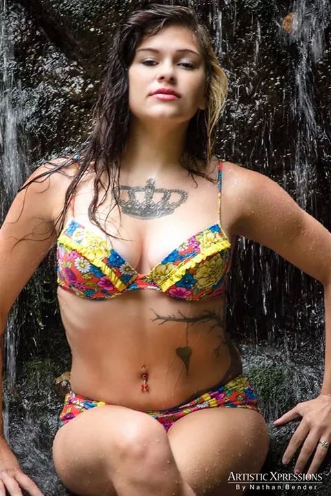 Female model photo shoot of Ceci Gutierrez