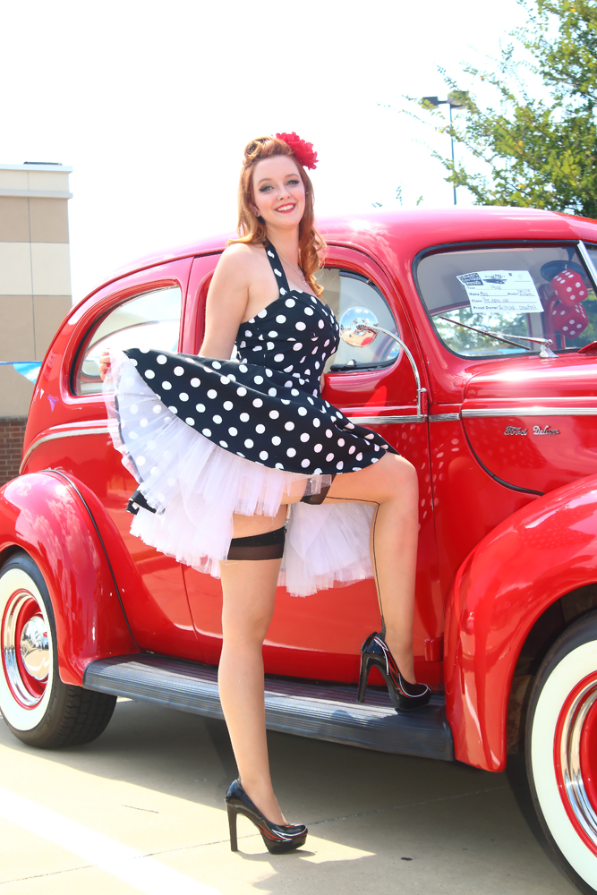 Female model photo shoot of PinupPenny