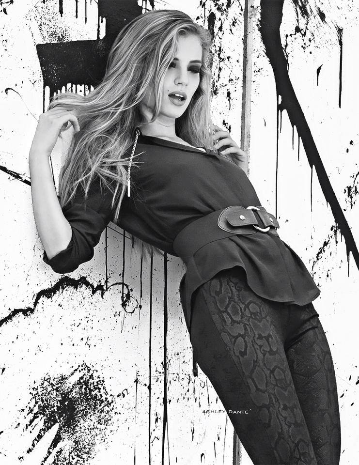Female model photo shoot of Kat VanWylder in Atlanta, GA