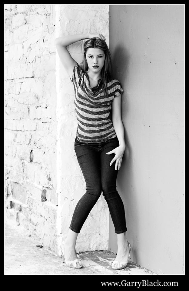 Female model photo shoot of Amanda Wolf by Garry Black