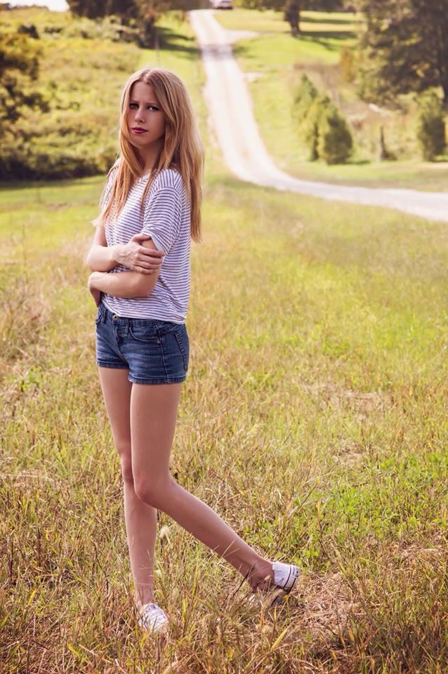 Female model photo shoot of Kaylee Walker