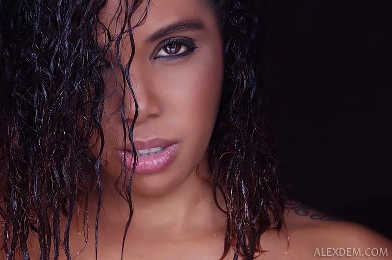 Female model photo shoot of Amber Lyne in Fort Lauderdale
