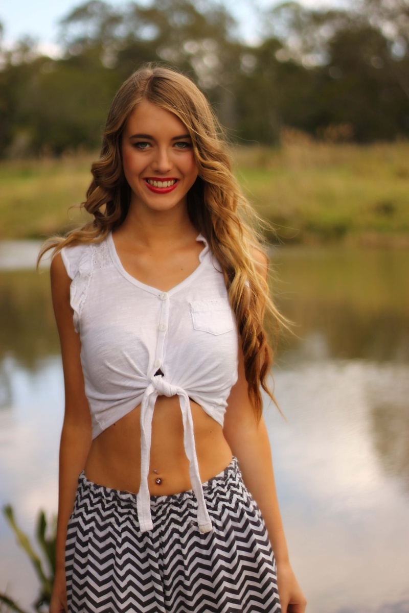 Female model photo shoot of KatieJaneSharpe in Yatala, Queensland