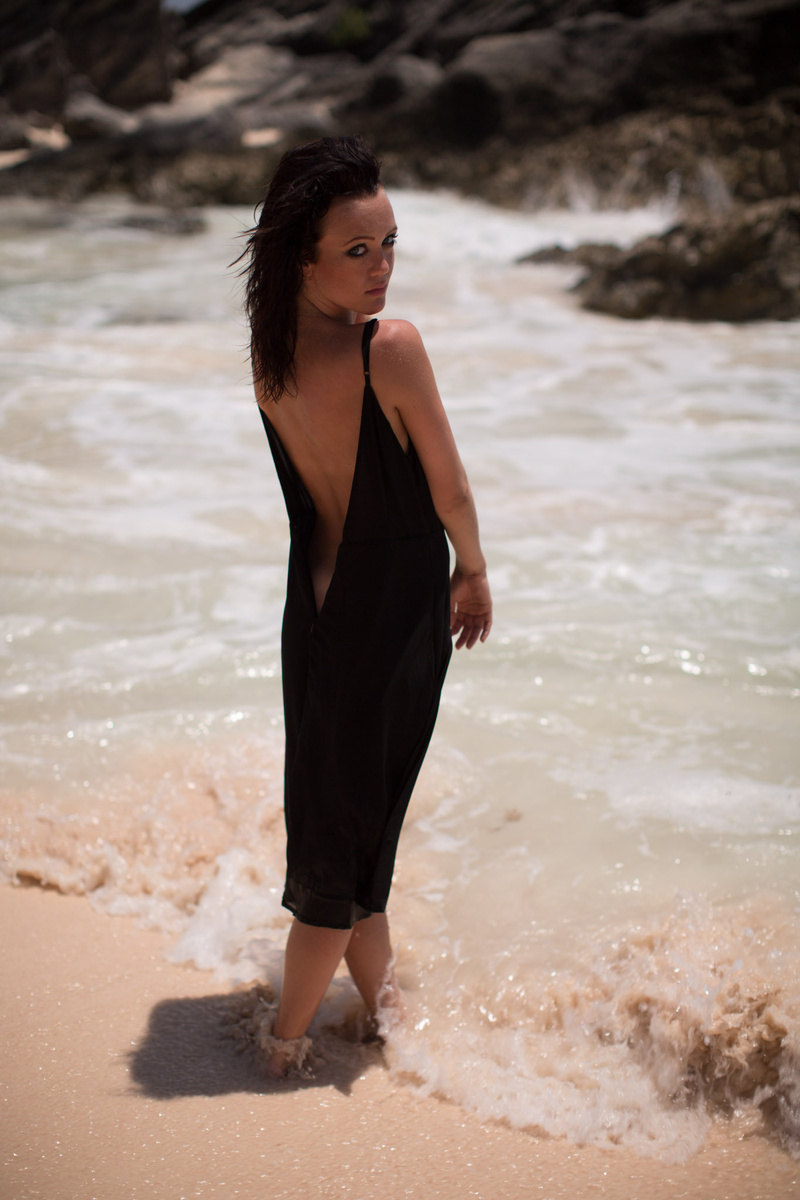 Female model photo shoot of Lauren Oakley in Horseshoe Bay Beach - Bermuda