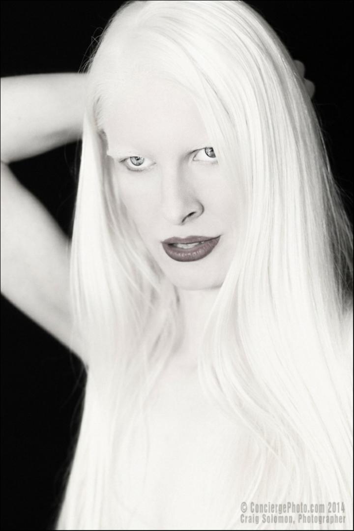 Female model photo shoot of Kailee Harden