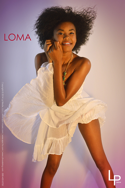 Female model photo shoot of Loma Elisabeth Jones