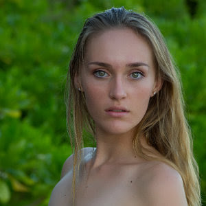 Female model photo shoot of sandysoles