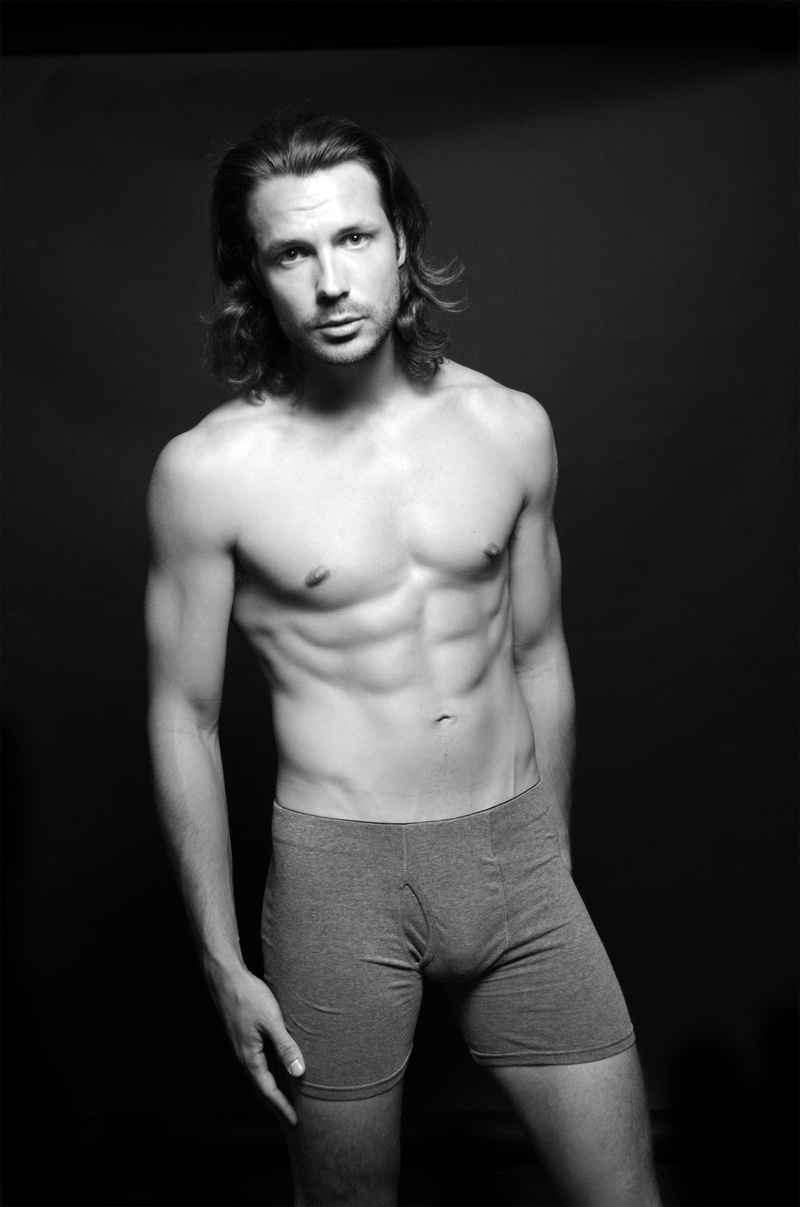 Male model photo shoot of Oliver E