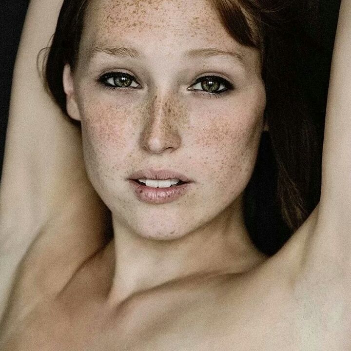 Female model photo shoot of CendrineModele