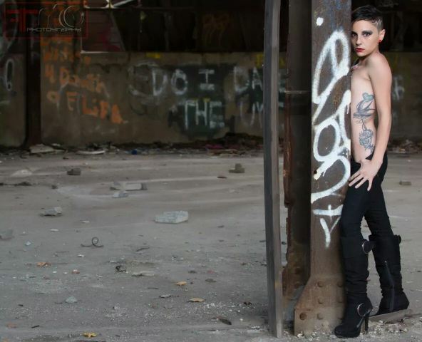 Female model photo shoot of Jixr Rage