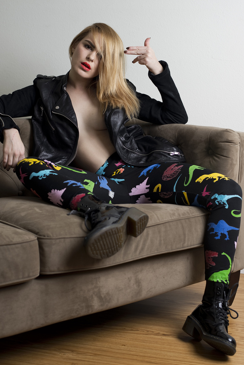 Female model photo shoot of Lexy Rae by  V - A B R U Z Z I