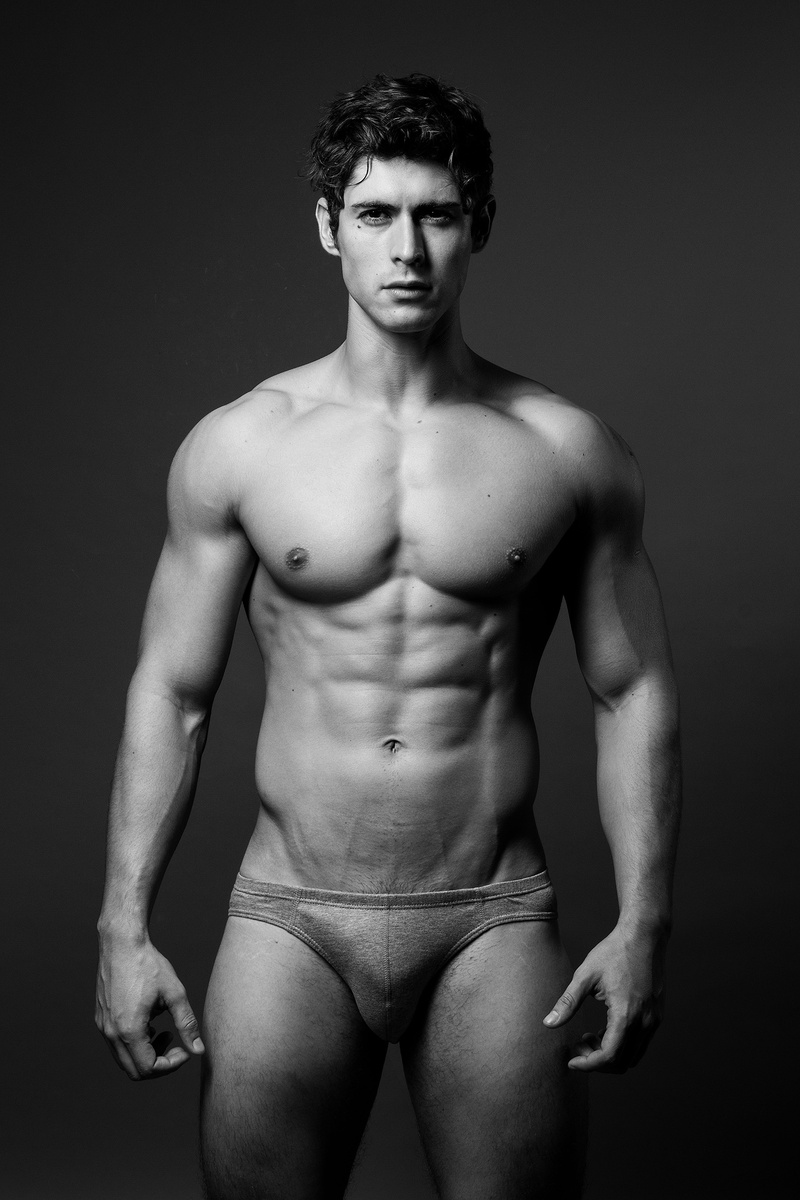 Male model photo shoot of Nestor Alvarez-Zeballos