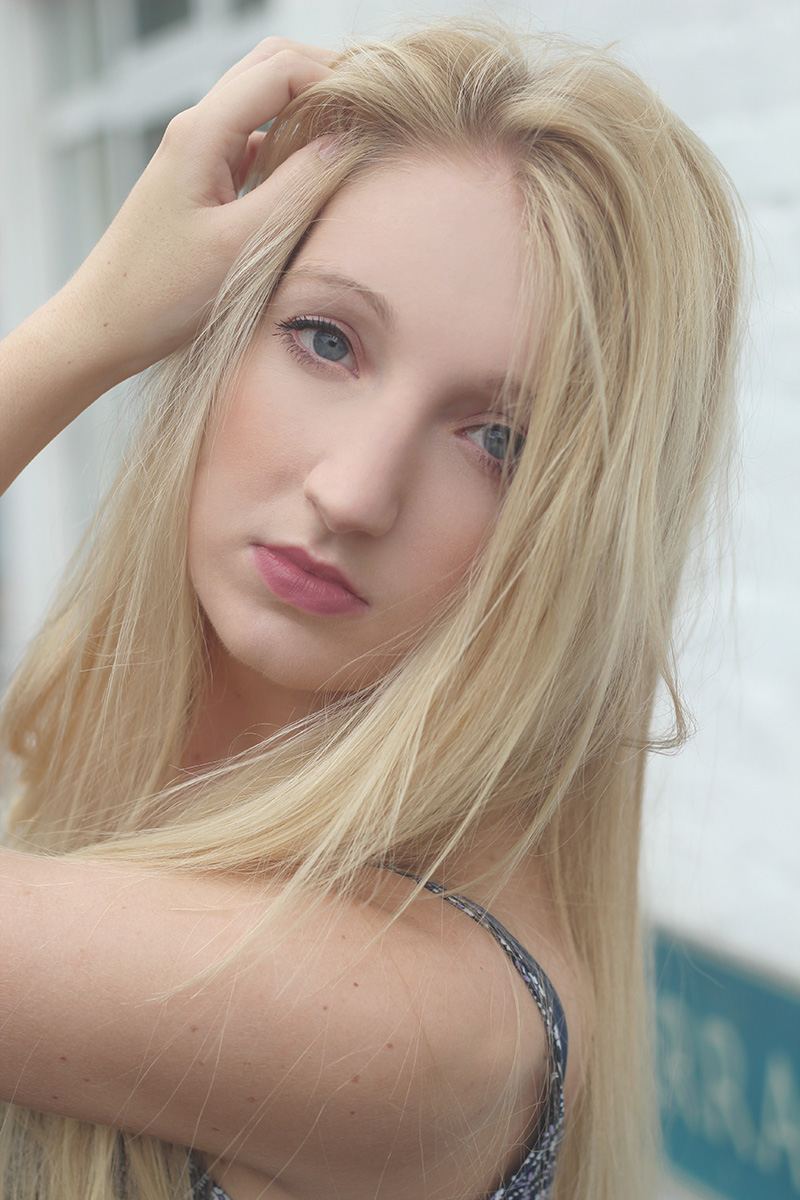 Female model photo shoot of Lauren Coffey by LiaBPhotography