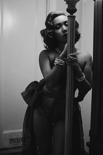 Female model photo shoot of VenturaRose by Lars Kommienezuspadt in Los Angeles
