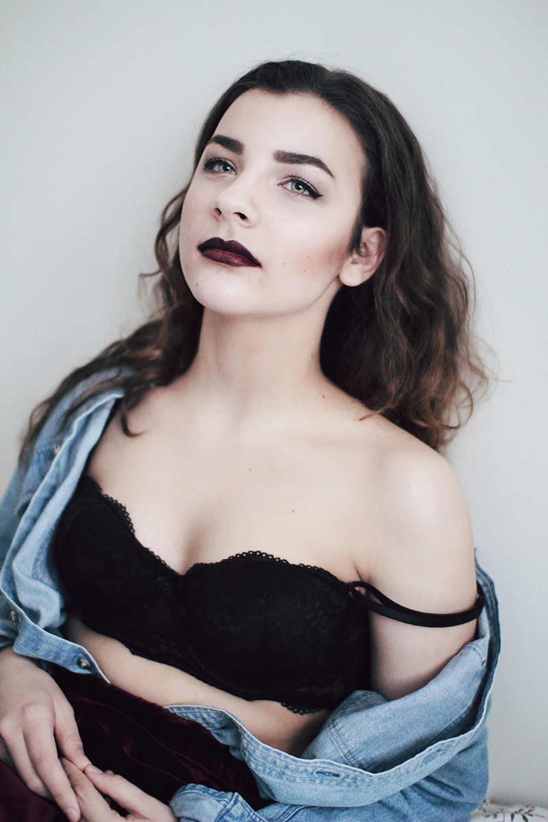Female model photo shoot of Olivya L Photography