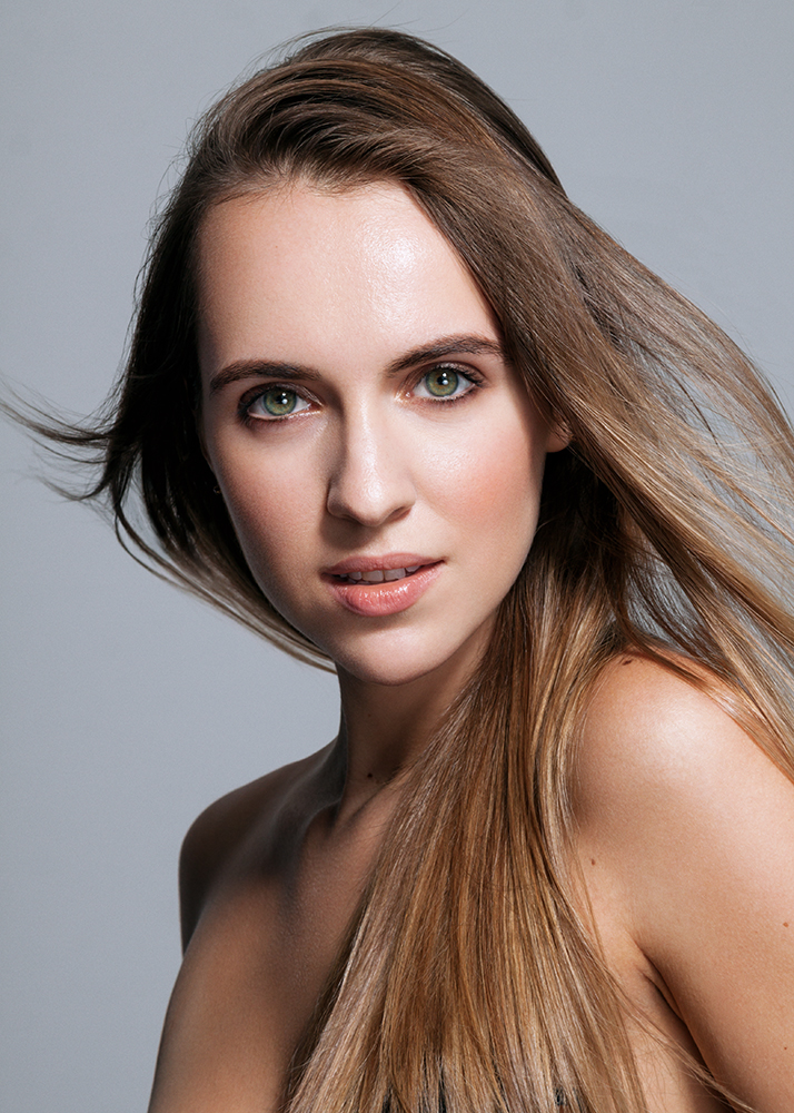 Female model photo shoot of Elizavetta Vechaslovina