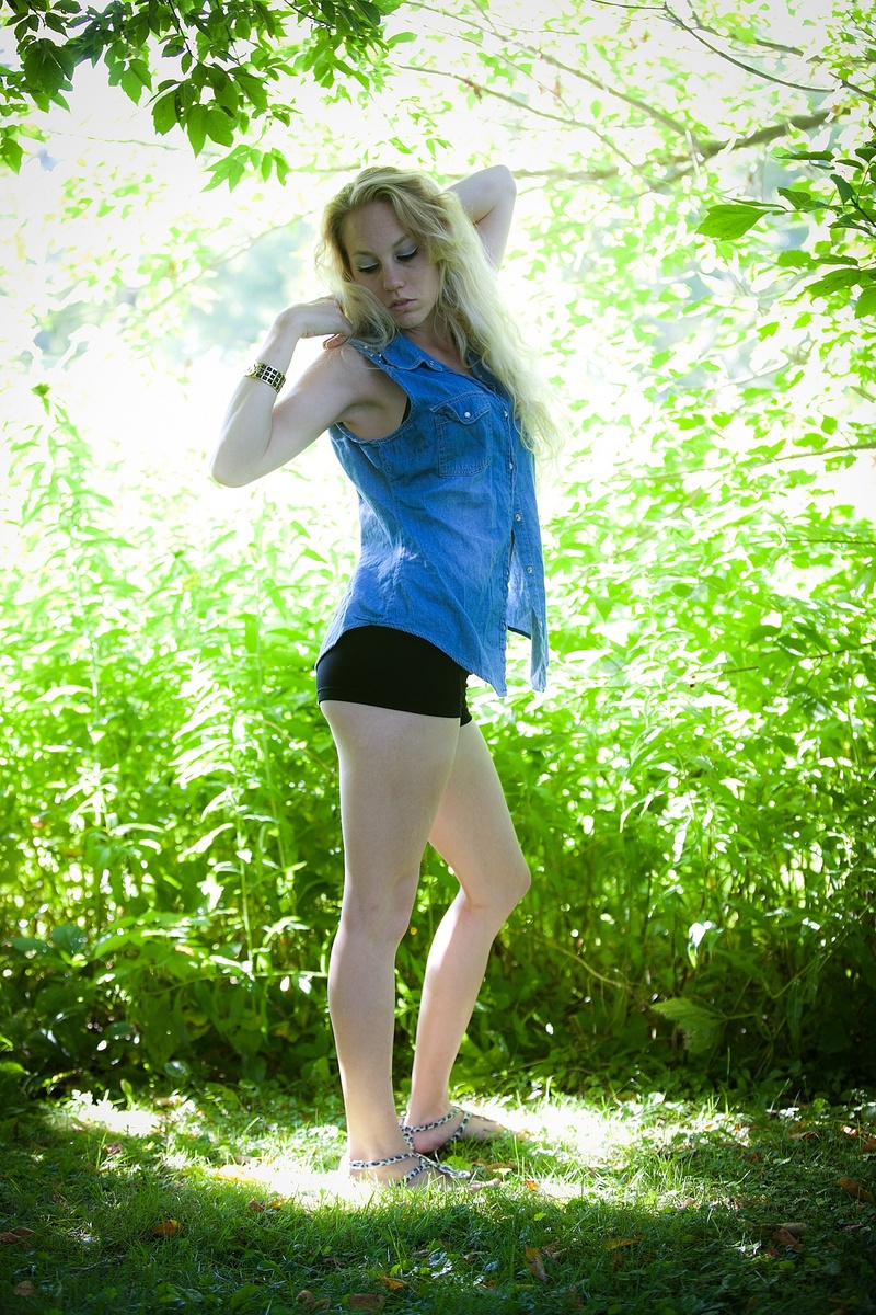 Female model photo shoot of Jenn Alton
