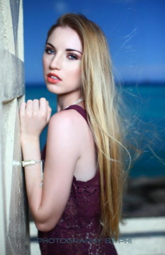 Female model photo shoot of ASEN ALYSSA in Honolulu HAWAII