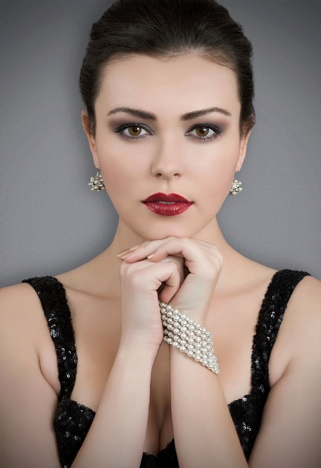 Female model photo shoot of Irina Sosnova