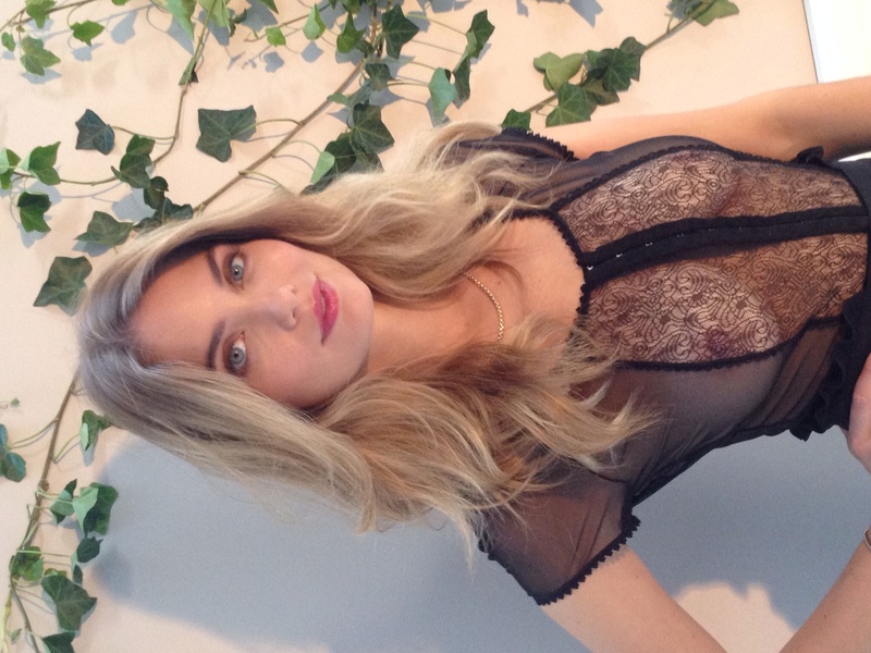 Female model photo shoot of Rebekah lesser in Los angeles
