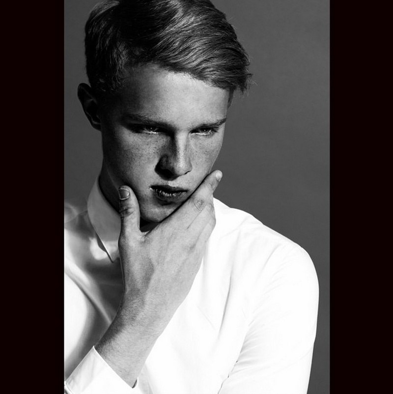 Male model photo shoot of Niko Wold