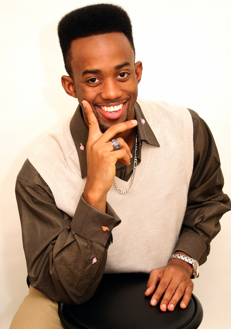 Male model photo shoot of Motown Maurice