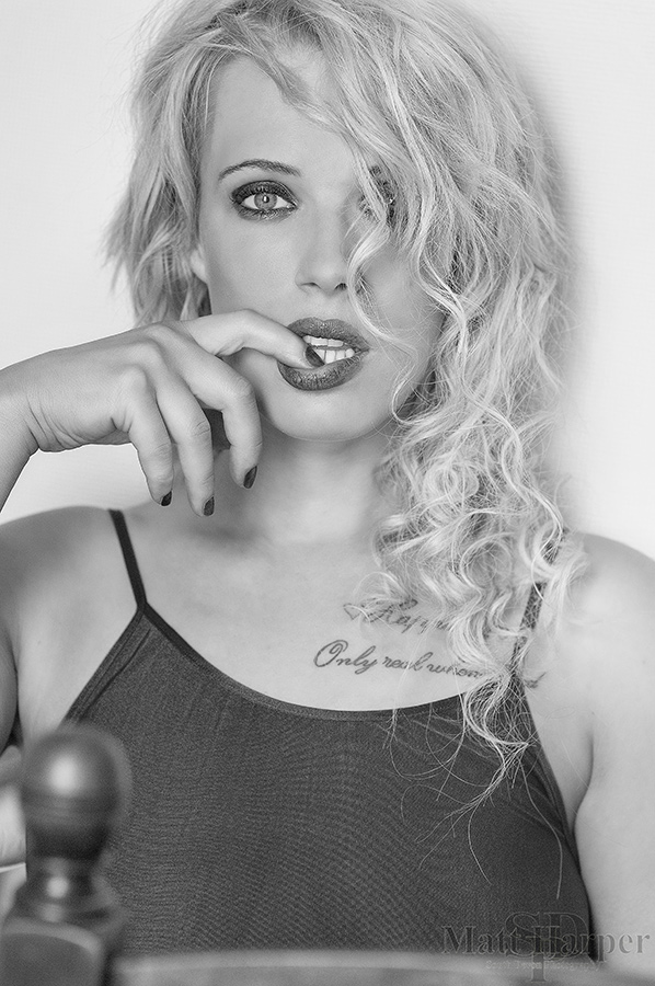 Female model photo shoot of lealea2014